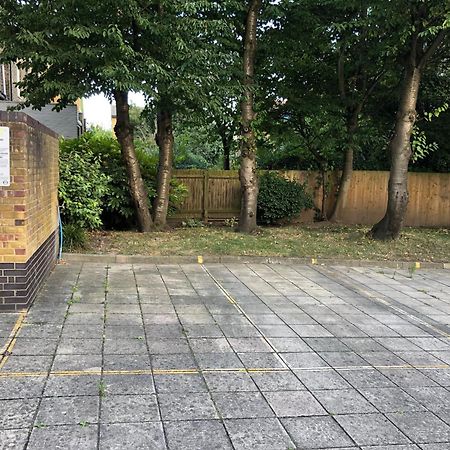 Cosy 2 Bedroom Flat In Manor House London Ngoại thất bức ảnh