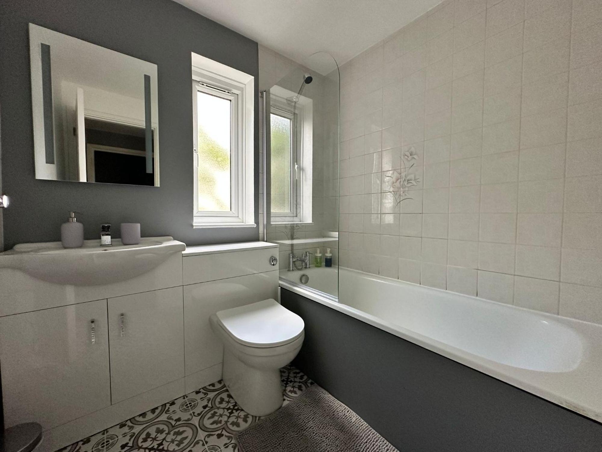 Cosy 2 Bedroom Flat In Manor House London Ngoại thất bức ảnh