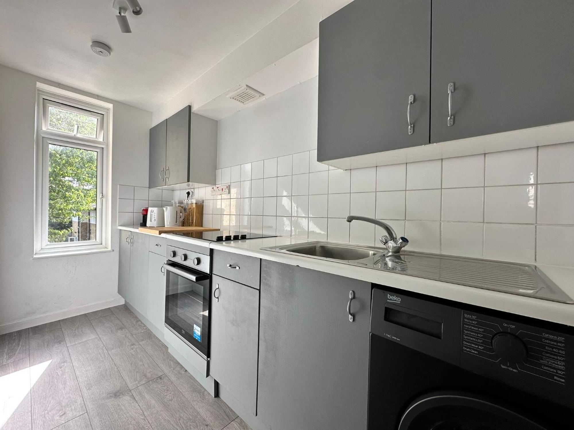 Cosy 2 Bedroom Flat In Manor House London Ngoại thất bức ảnh